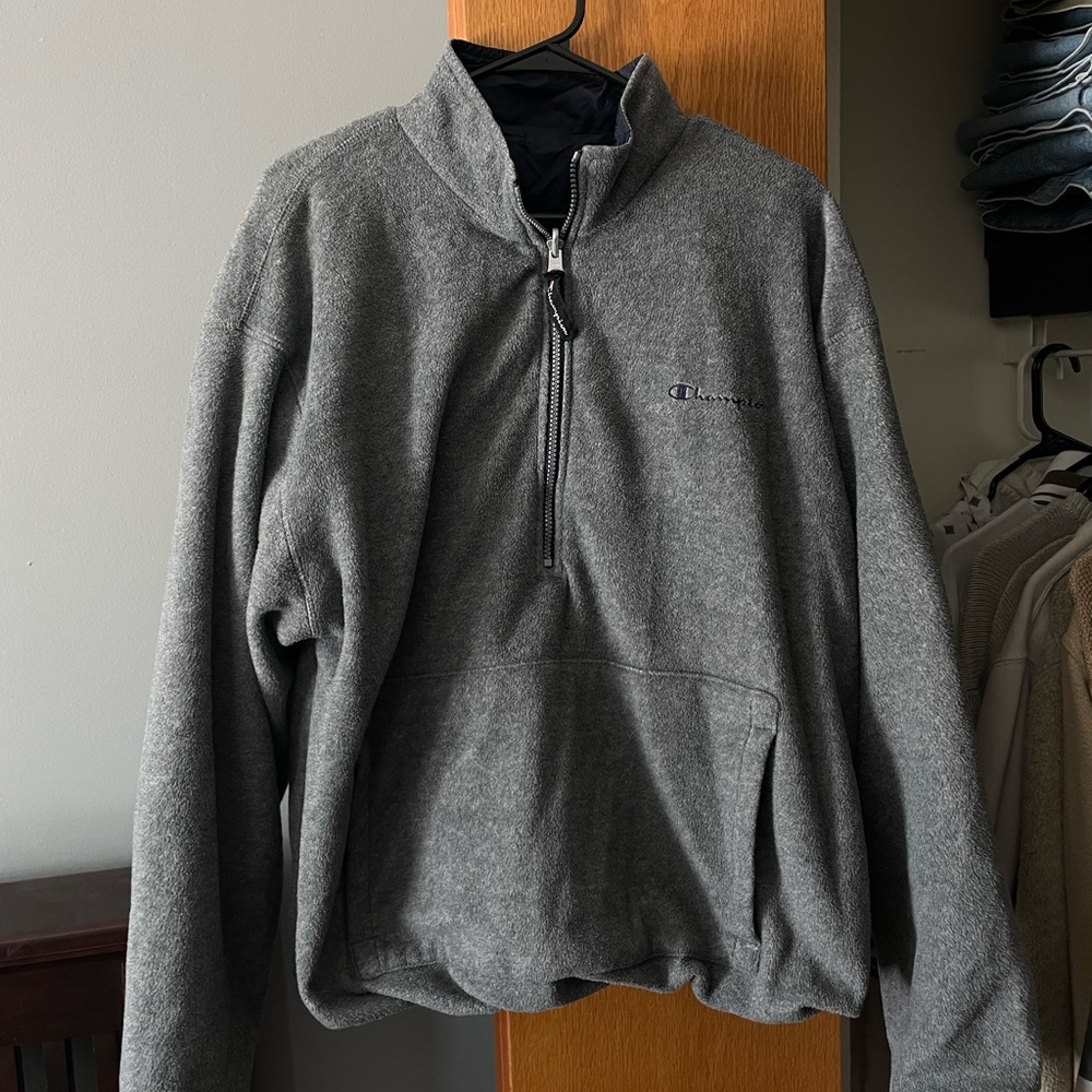 Mens Large Champion Reversible wind breaker pull over size large